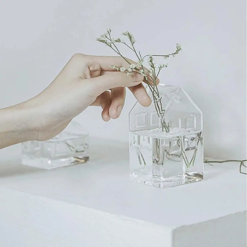 Small Clear Glass Vase Hydroponic House Shaped Simple Home decoration for Tabletop Centerpiece Wedding Flower Arrangement